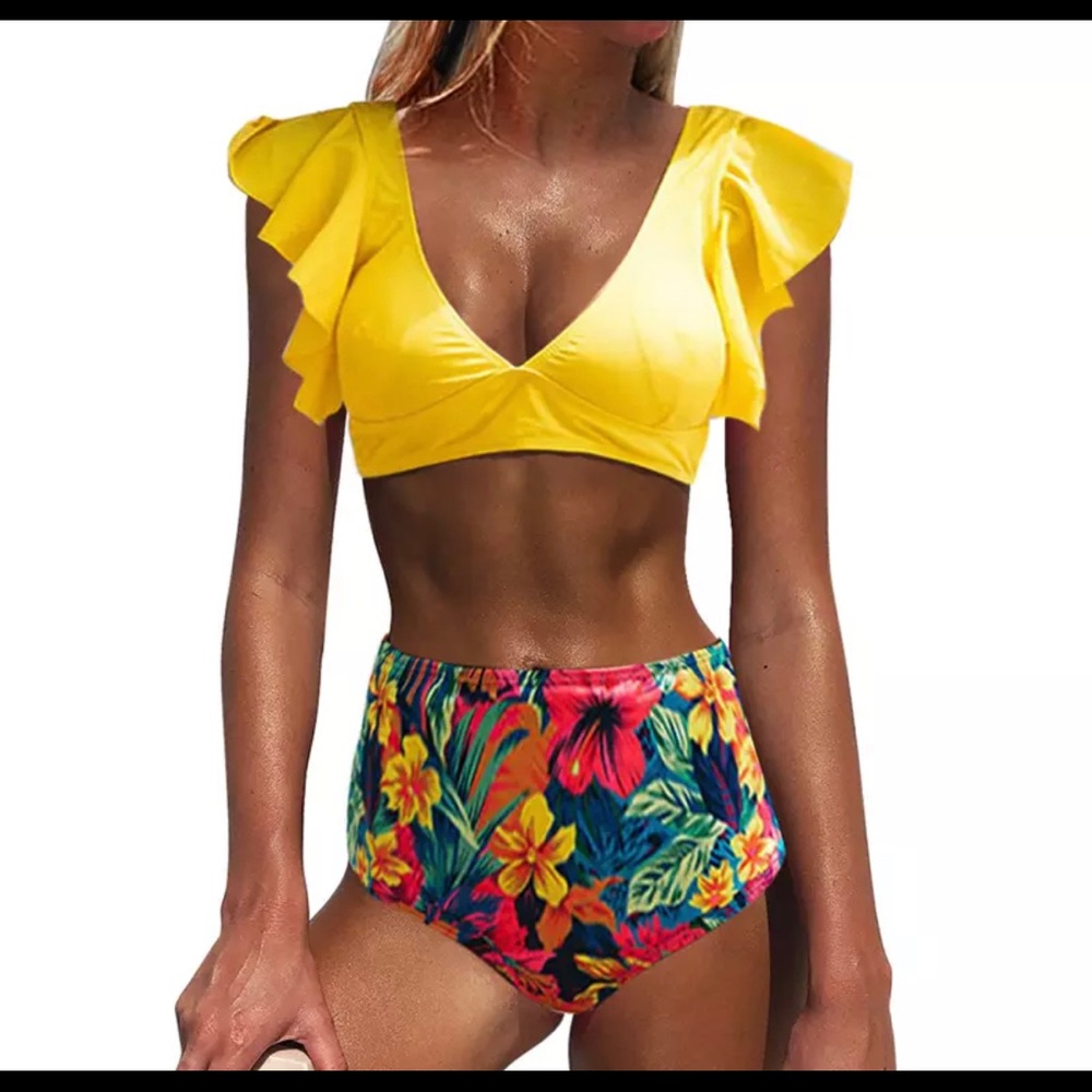 BIKINI NWT